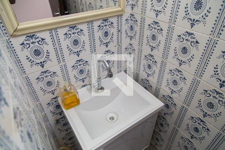 Casa à venda com 158m², 3 quartos e 2 vagasLavabo