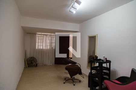 Casa à venda com 158m², 3 quartos e 2 vagasSala de Serviço