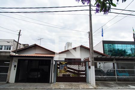 Casa à venda com 158m², 3 quartos e 2 vagasFachada