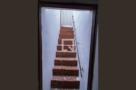 Casa à venda com 158m², 3 quartos e 2 vagasSala de Serviço - Escada