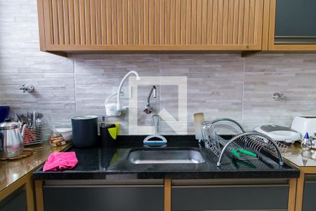 Casa à venda com 158m², 3 quartos e 2 vagasCozinha - Pia