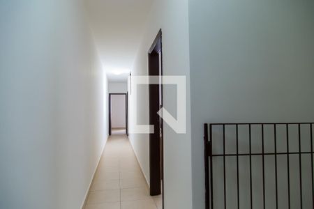 Casa à venda com 158m², 3 quartos e 2 vagasCorredor
