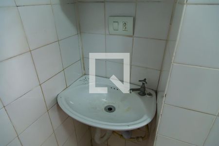 Casa à venda com 158m², 3 quartos e 2 vagasBanheiro da Sala de Serviço - Pia