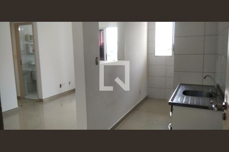Sala de apartamento para alugar com 2 quartos, 52m² em Parque Assuncao, Taboão da Serra