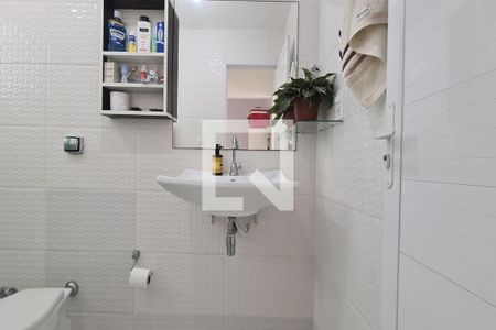 Banheiro de casa à venda com 2 quartos, 240m² em Sampaio, Rio de Janeiro