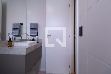 Apartamento à venda com 103m², 3 quartos e 2 vagasBanheiro da Suíte 2