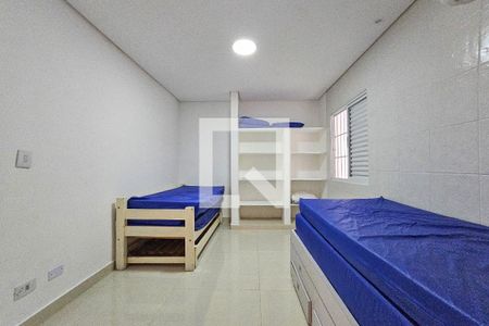 Suíte 1 de casa para alugar com 4 quartos, 250m² em Jardim Las Palmas, Guarujá