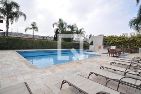 Apartamento à venda com 60m², 3 quartos e 1 vagaÁrea comum - Piscina