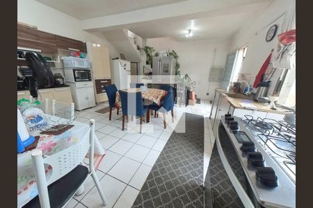 Casa à venda com 382m², 6 quartos e 2 vagasCozinha Casa 2