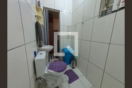 Casa à venda com 382m², 6 quartos e 2 vagasQuarto 1 Casa 2 - Banheiro