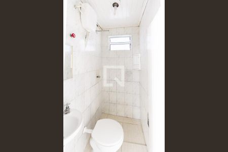 Banheiro de casa para alugar com 1 quarto, 30m² em Alto da Lapa, São Paulo