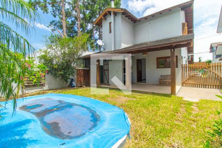 Casa de condomínio à venda com 180m², 3 quartos e 4 vagas Casa de condomínio à venda com 180m², 3 quartos e 4 vagasPiscina