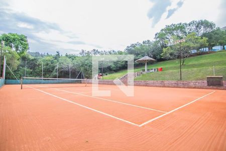 Casa de condomínio à venda com 180m², 3 quartos e 4 vagas Casa de condomínio à venda com 180m², 3 quartos e 4 vagasQuadra Esportiva