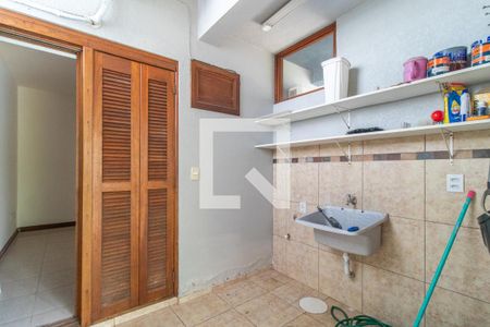 Casa de condomínio à venda com 180m², 3 quartos e 4 vagas Casa de condomínio à venda com 180m², 3 quartos e 4 vagasÁrea de Serviço
