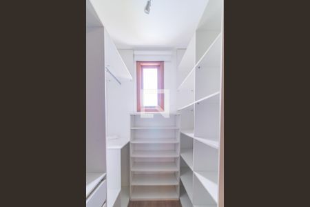 Casa de condomínio à venda com 180m², 3 quartos e 4 vagas Casa de condomínio à venda com 180m², 3 quartos e 4 vagasQuarto 2