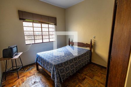 Casa à venda com 437m², 5 quartos e 2 vagasQuarto 2