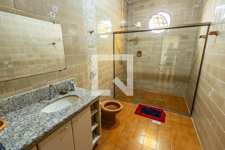 Casa à venda com 437m², 5 quartos e 2 vagasBanheiro