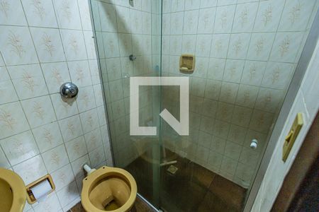 Casa à venda com 437m², 5 quartos e 2 vagasBanheiro 2