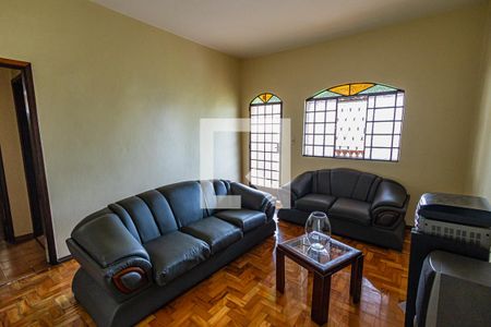 Sala de casa à venda com 5 quartos, 437m² em Parque São Pedro (venda Nova), Belo Horizonte