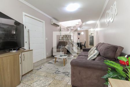 Sala de casa à venda com 3 quartos, 227m² em Vila Bertioga, São Paulo