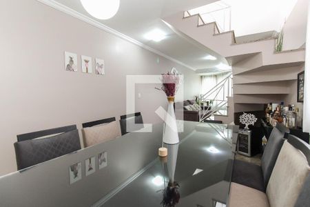 Sala de casa à venda com 3 quartos, 227m² em Vila Bertioga, São Paulo