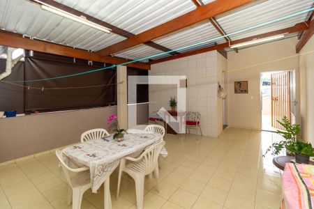 Casa à venda com 115m², 2 quartos e 1 vagaEspaço de Festas