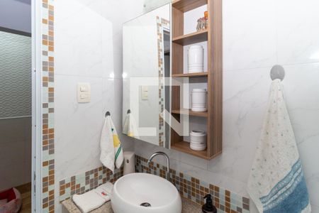 Casa à venda com 115m², 2 quartos e 1 vagaBanheiro 1