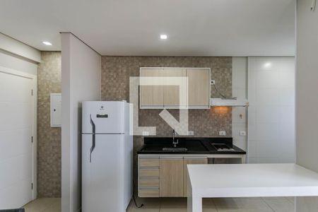 Cozinha de apartamento para alugar com 1 quarto, 43m² em Loteamento Mogilar, Mogi das Cruzes