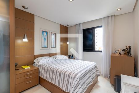 Apartamento à venda com 136m², 4 quartos e 2 vagasSuíte Principal