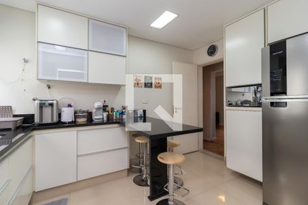 Apartamento à venda com 136m², 4 quartos e 2 vagasCozinha