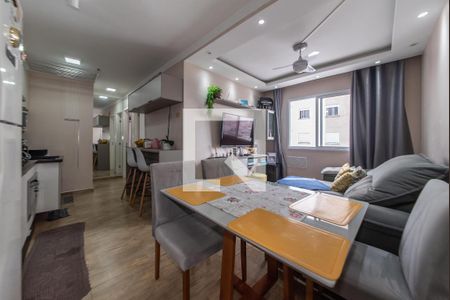 Sala de apartamento à venda com 2 quartos, 44m² em Sítio da Figueira, São Paulo