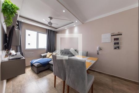 Sala de apartamento à venda com 2 quartos, 44m² em Sítio da Figueira, São Paulo