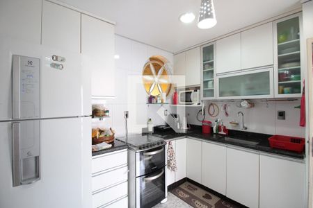 Casa à venda com 332m², 5 quartos e 3 vagasCozinha