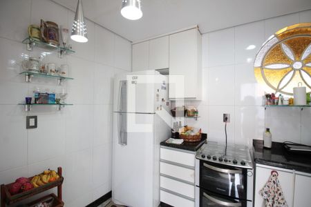 Casa à venda com 332m², 5 quartos e 3 vagasCozinha