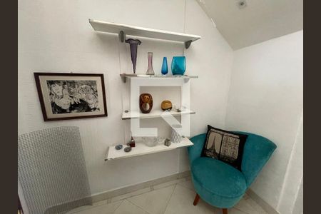 Casa à venda com 160m², 4 quartos e 2 vagasEntrada - casa 2