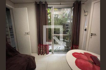 Casa à venda com 160m², 4 quartos e 2 vagasSuíte