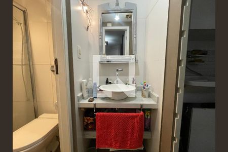 Casa à venda com 160m², 4 quartos e 2 vagasBanheiro da Suíte