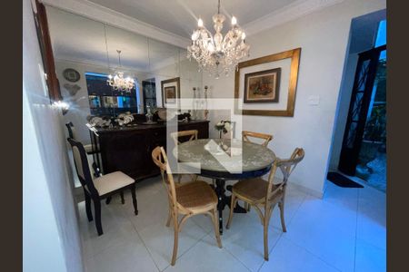 Casa à venda com 160m², 4 quartos e 2 vagasCozinha