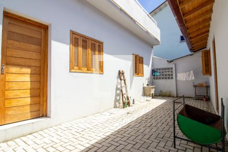 Casa para alugar com 40m², 1 quarto e 1 vaga Casa para alugar com 40m², 1 quarto e 1 vagaÁrea externa