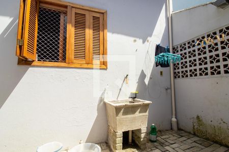 Casa para alugar com 40m², 1 quarto e 1 vaga Casa para alugar com 40m², 1 quarto e 1 vagaÁrea externa