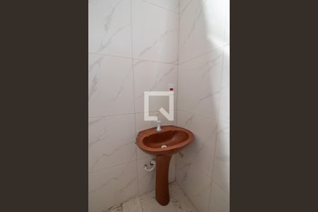 Banheiro de casa para alugar com 1 quarto, 40m² em Jardim Sabará, Porto Alegre