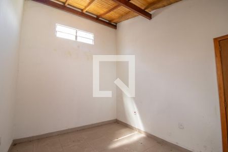 Quarto de casa para alugar com 1 quarto, 40m² em Jardim Sabará, Porto Alegre