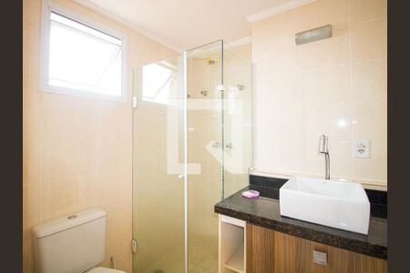 Apartamento à venda com 77m², 2 quartos e 2 vagasBanheiro 1