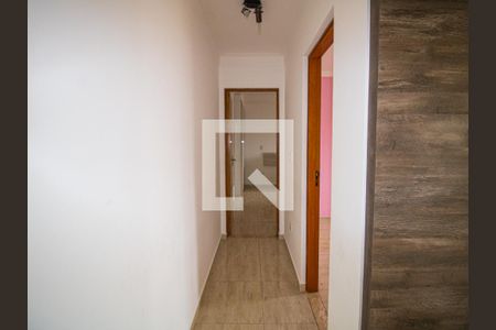 Corredor de apartamento para alugar com 2 quartos, 77m² em Vila Medeiros, São Paulo