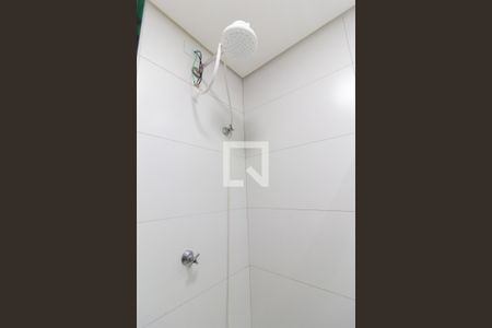 Banheiro de kitnet/studio para alugar com 1 quarto, 25m² em Vila America, Santo André