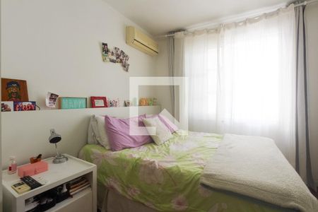 Quarto de apartamento para alugar com 1 quarto, 55m² em São João, Porto Alegre