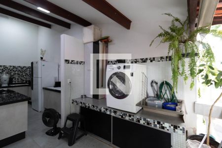 Casa à venda com 200m², 2 quartos e sem vagaÁrea de Serviço