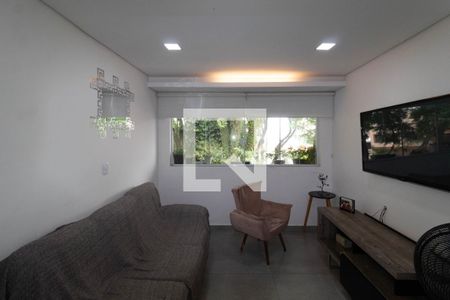 Sala de casa à venda com 2 quartos, 200m² em Tatuapé, São Paulo