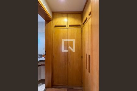 Apartamento à venda com 200m², 3 quartos e 3 vagasSuite 3