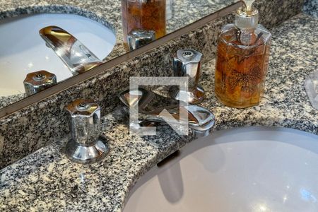 Apartamento à venda com 200m², 3 quartos e 3 vagasBanheiro da Suíte 3